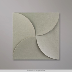 145x145 mm Strieborno-sivá Skladaná Obálka (Pouchette)